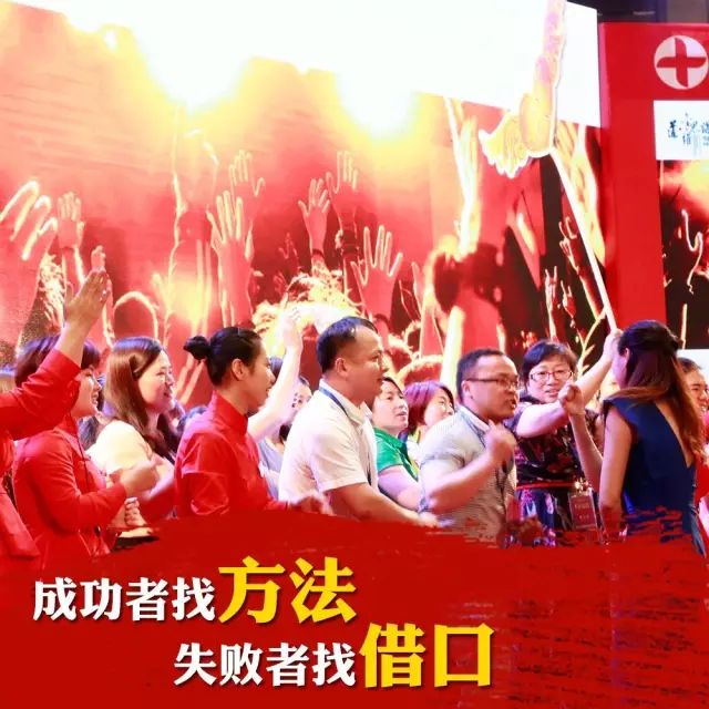 美容院装修效果图_美容院顾问月收入(2)